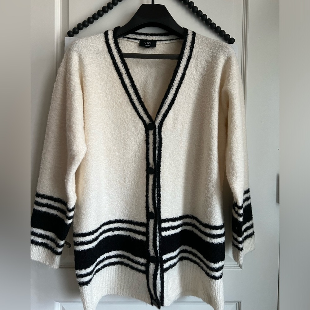 VICI Button Down Long Cardigan Sweater S M L Oversized Fit NWT 4 6 8 10 12 14 HP - Picture 7 of 9